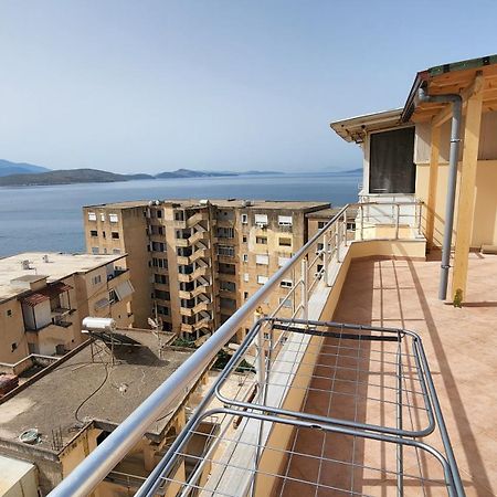 Glen'S Rooftop Sarandë 외부 사진