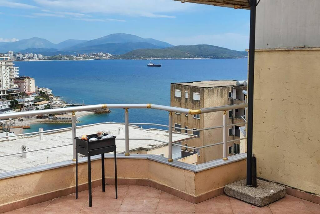 Glen'S Rooftop Sarandë 외부 사진